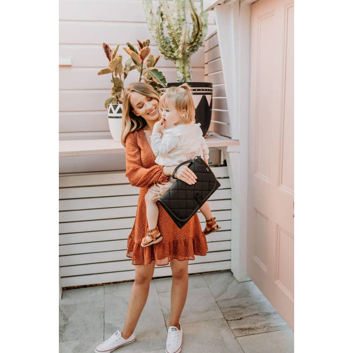 OiOi - Wholesale Clutch Bag - Women's - Change Mat Clutch - Black Quilt2