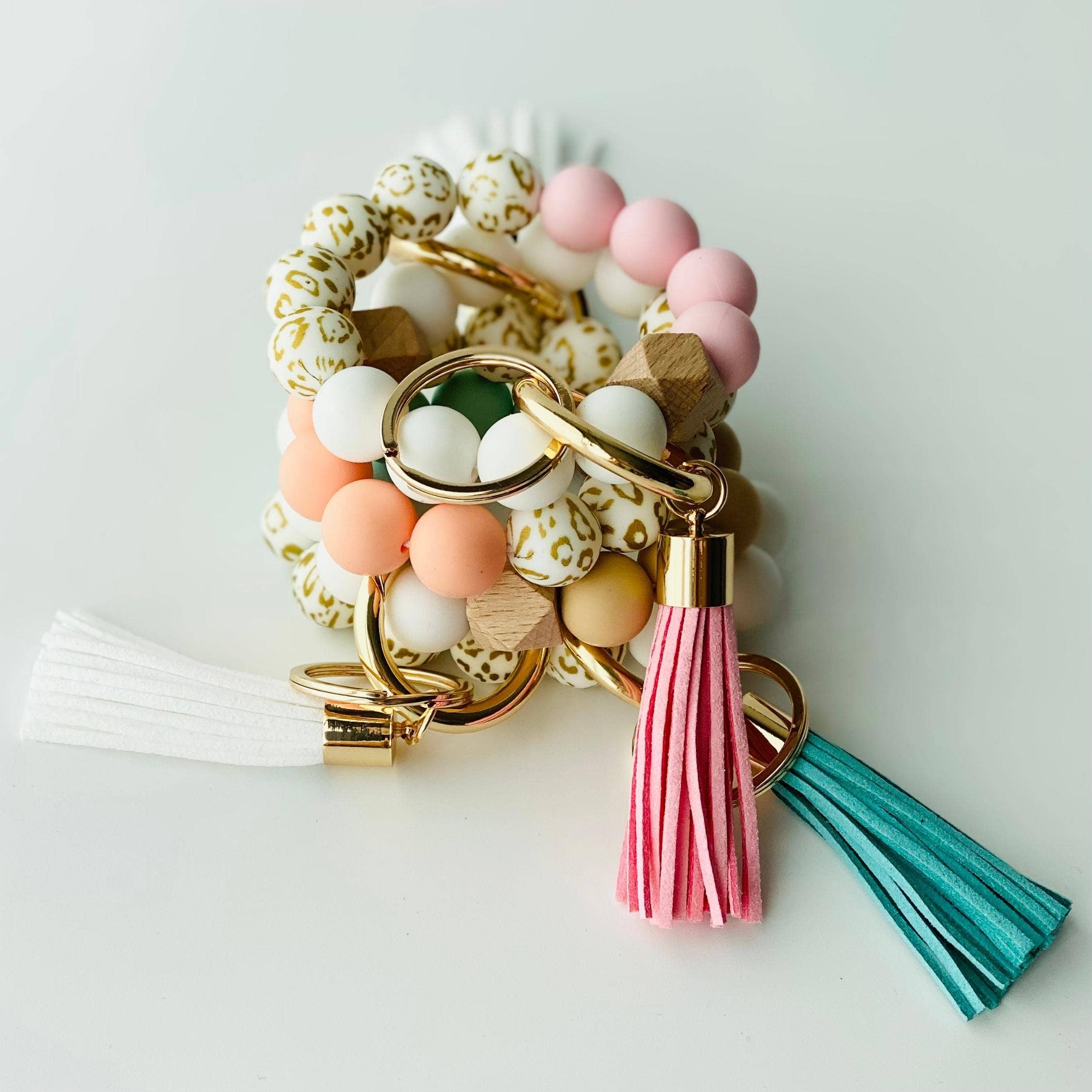 Tiny Gift Society – Großhandel Schlüsselanhänger-Armbänder – Armband-Schlüsselanhänger | Silikon Handgelenkschlaufe mit Perlenarmband11