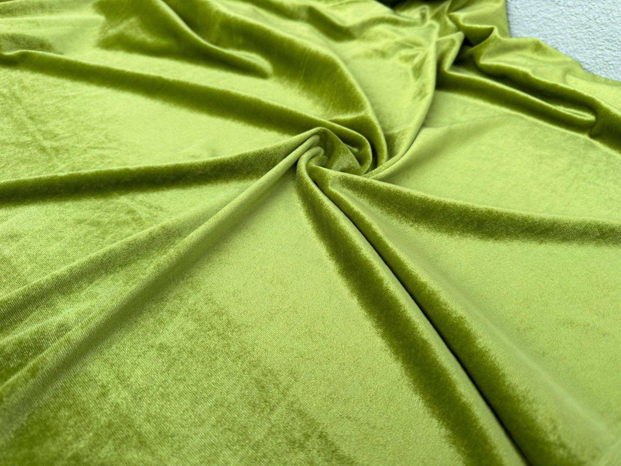 GalaTextile – Engroshandel Håndværk forsyninger – Apple Green Velvet Spandex stof fra Yard, Luksusgrønt strækfløjlsmateriale til kjoler, scrunchies, håndværksbuer, baggrunde, gardiner7