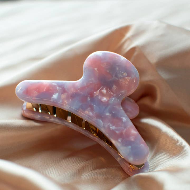 Griffe française à Teresa | Tourbillons de scintillement rose violet pour la vente par Fenna&Fei