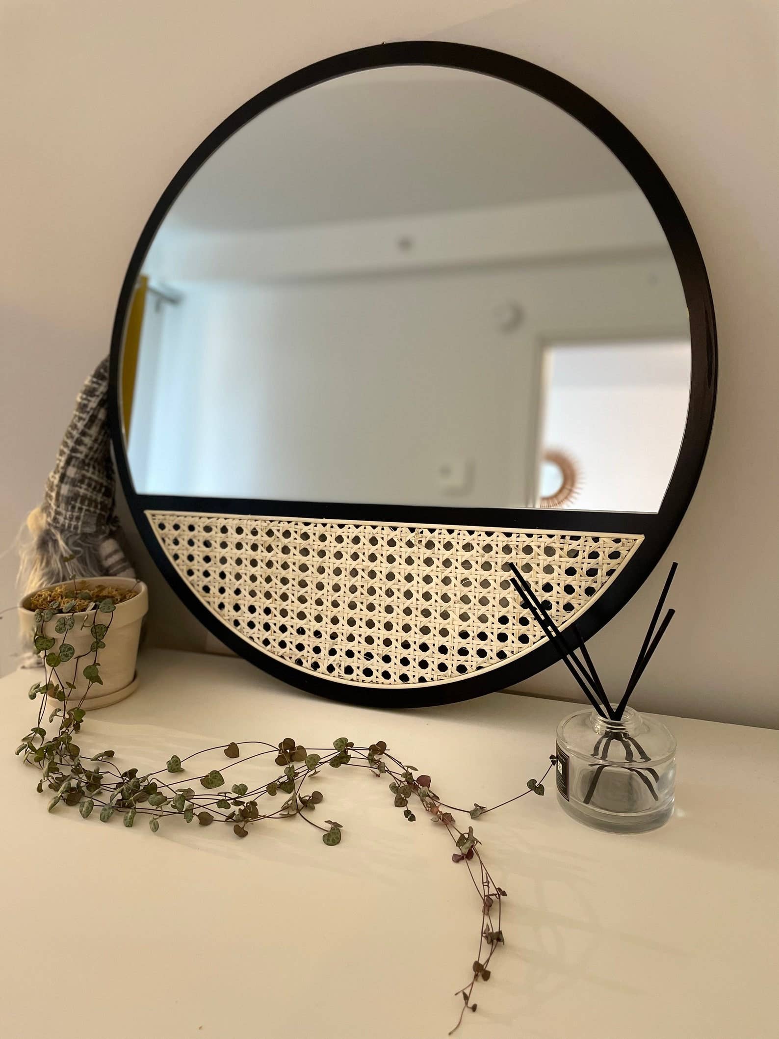 Coucou Bamboo - Wholesale Wall Mirror - 60cm Round Wood Mirror|Round mirror decor made of wood frame1