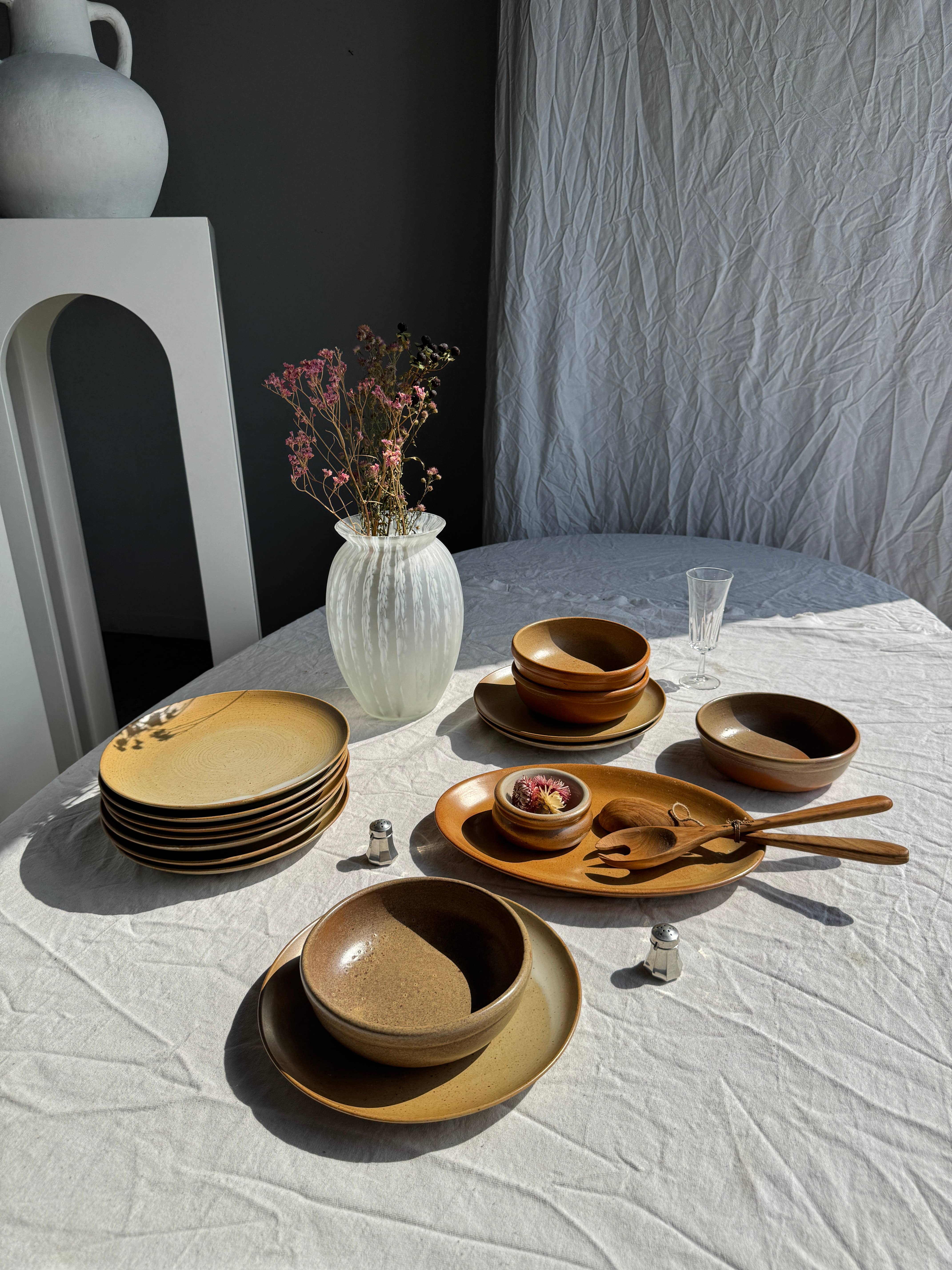 Office Objets - Wholesale Dinner Plate - Set of 6 stoneware plates Village France D2433