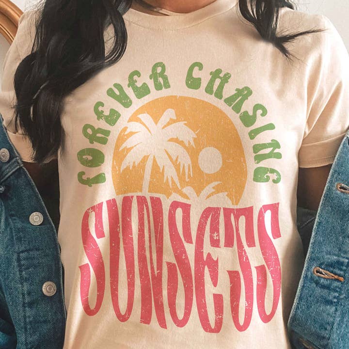 BLUME & CO. - Wholesale T-Shirt (Graphic) - Women's - FOREVER CHASING SUNSETS Graphic Tee0