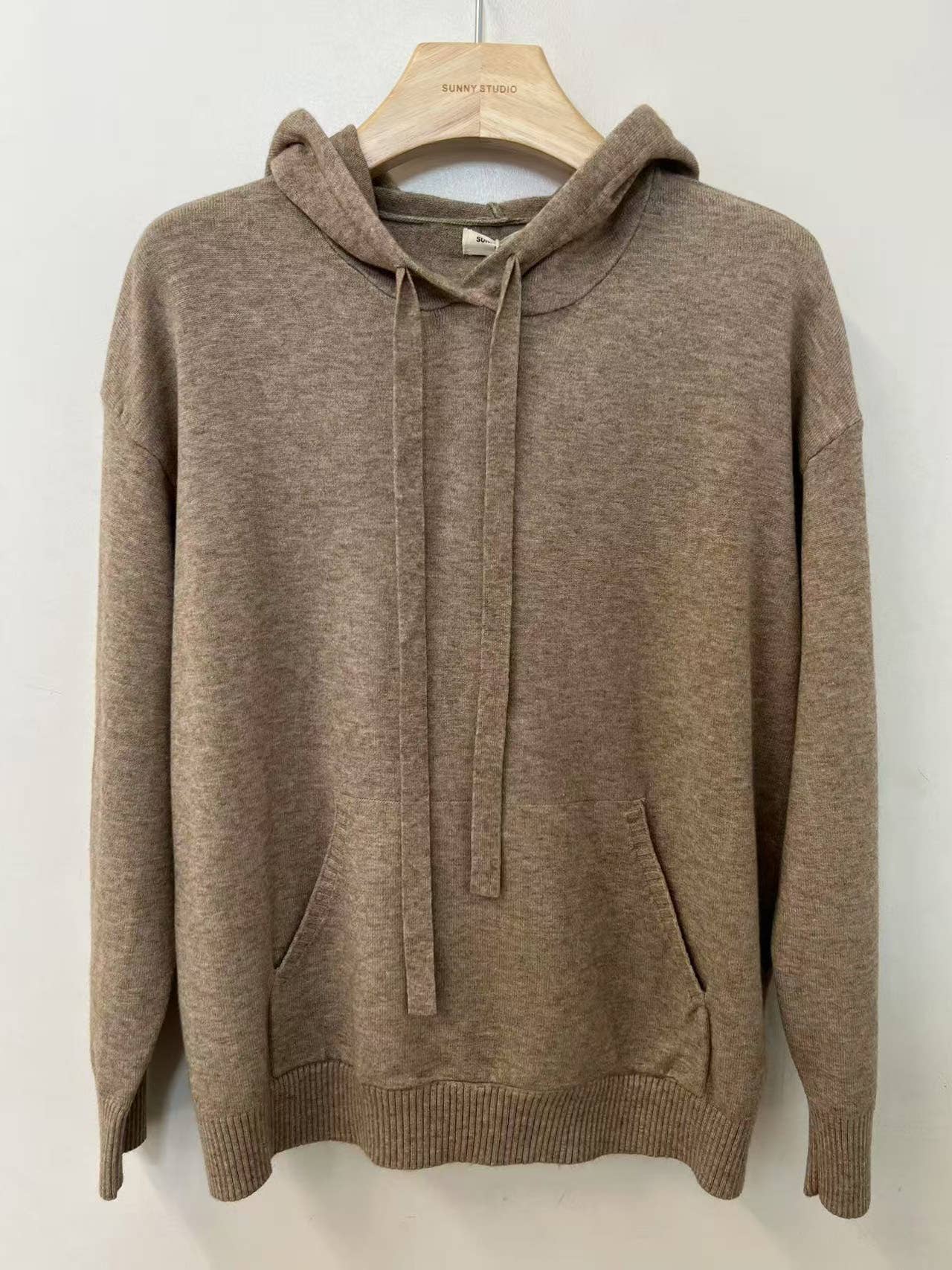 SUNNY STUDIO - Vendita all'ingrosso Felpa con cappuccio - Donna - Felpa con cappuccio e tasche4