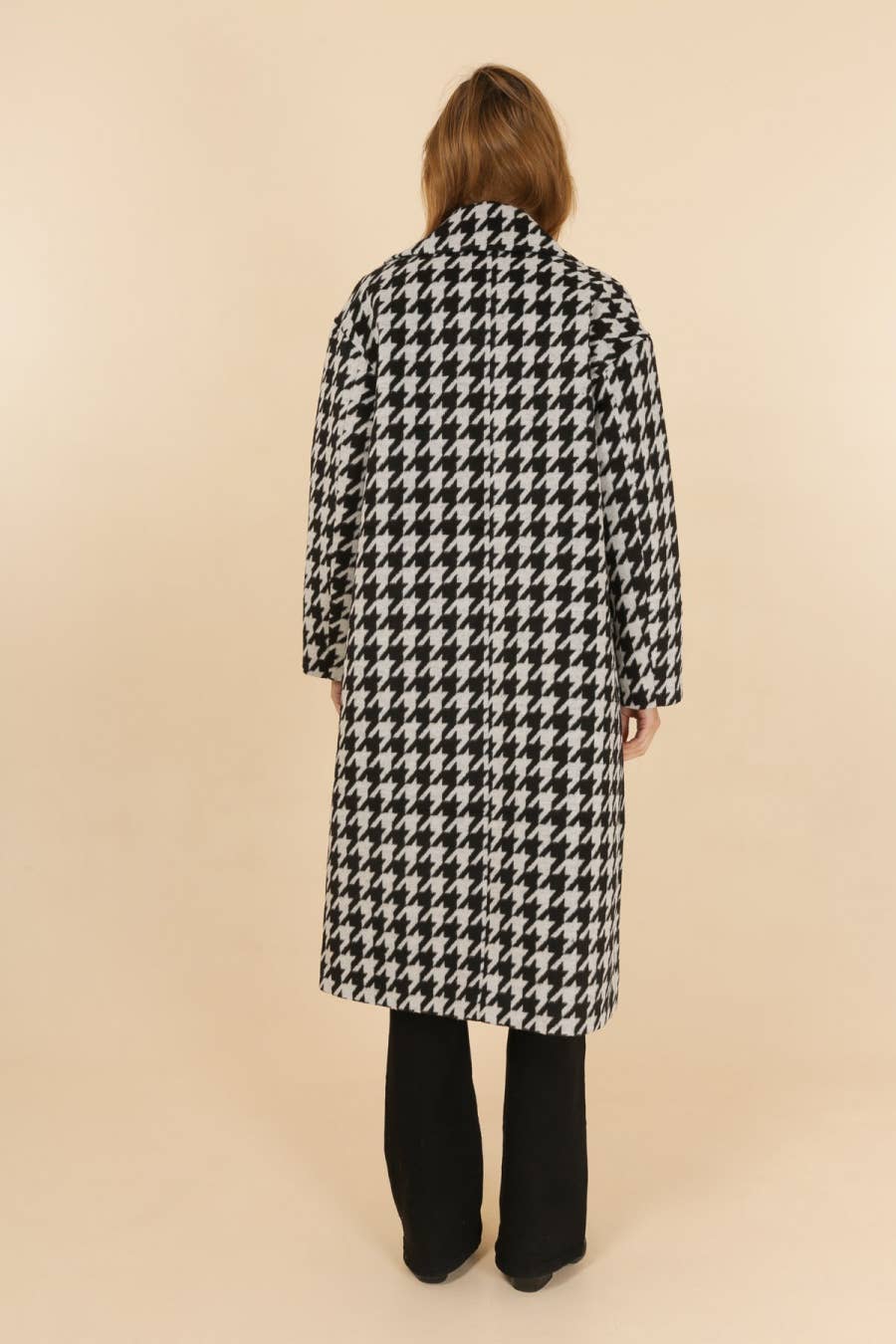 Attentif Paris – Engroshandel Frakke - Dame – Oversized frakke med hundetandsmønster og knapper7