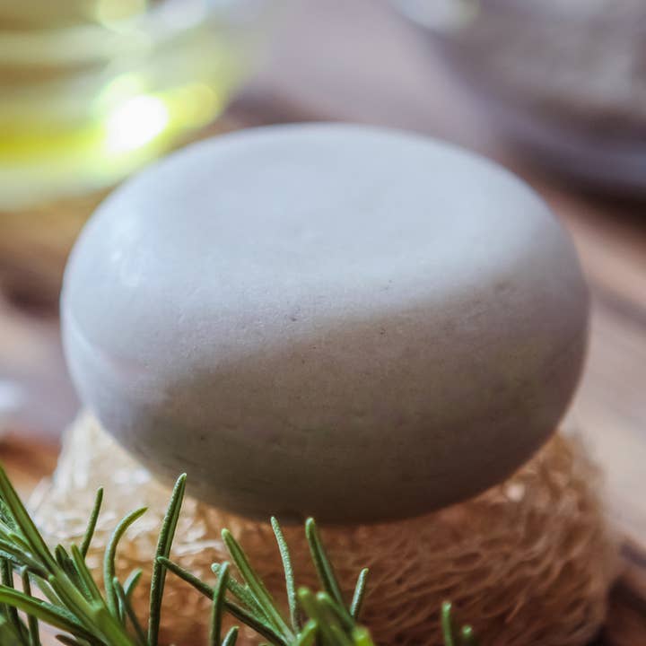 Champú sólido Demetra regulador de sebo, más vendido para venta al por mayor de Vallescura Handmade