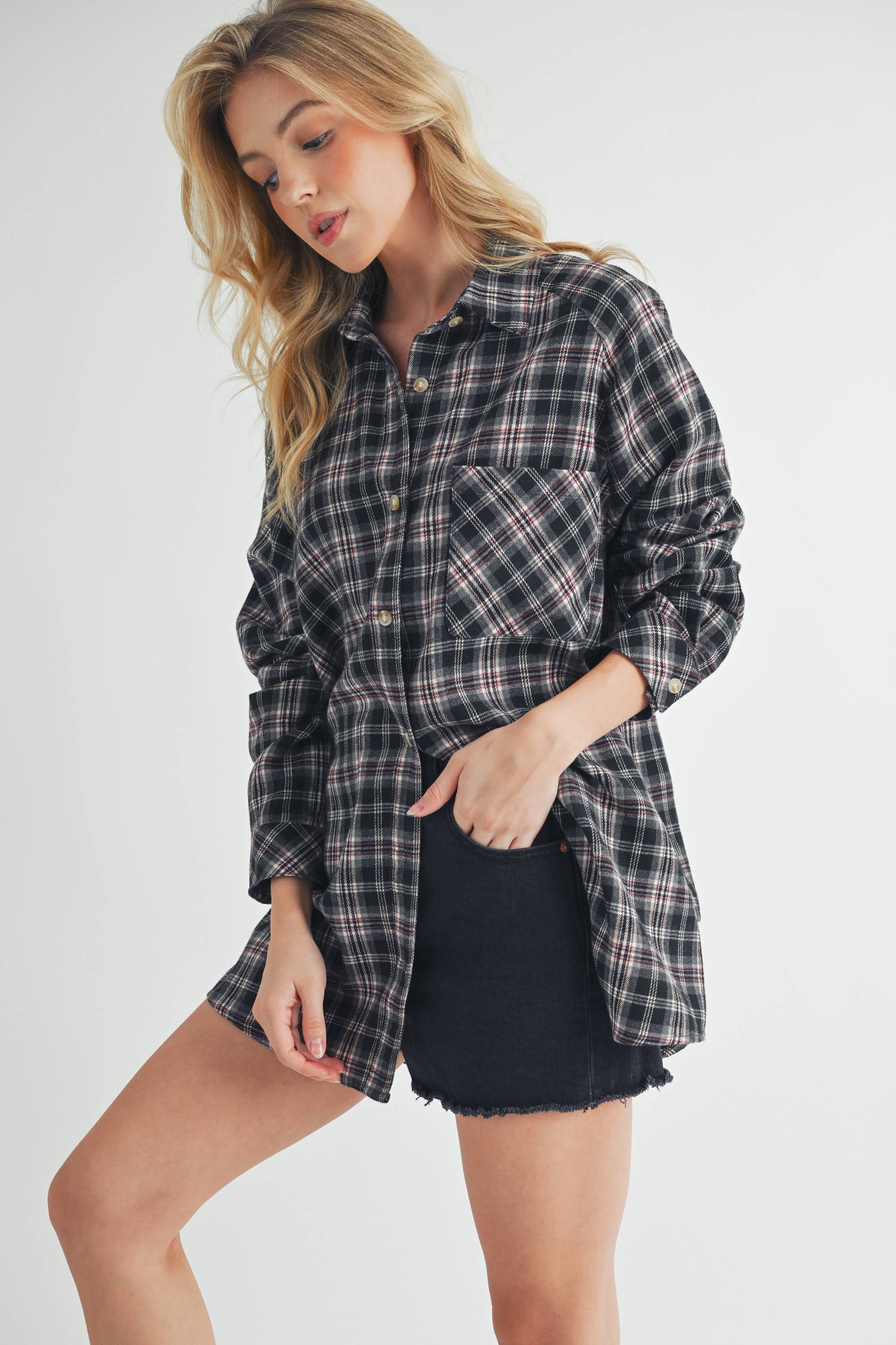 AEMI + CO – Camisa com botões no colarinho – Mulher por atacado – Camisa Flanela Xadrez Abri7