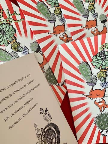 Carte humoristique amusante et mignonne Kong Fu/Yoga Fox sur cactus pour la vente par CherieChenArts