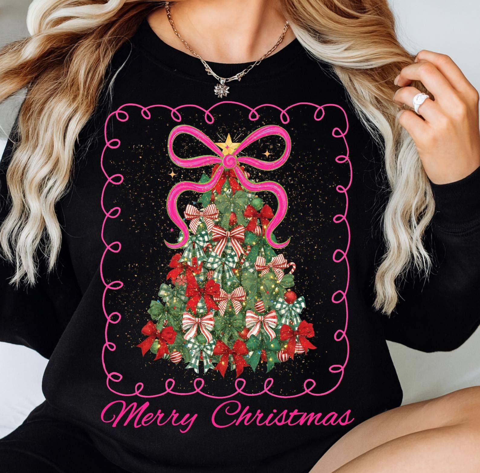 DLT Ecommerce – Großhandel T-Shirt (Grafikdruck) – Damen – Weihnachtsbaum-Schleifen-Shirt, Coquette-Weihnachten-2025-Sweatshirt1