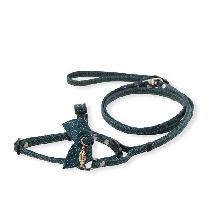 Ensemble harnais et laisse pour chat ZEN Fish Charm (bleu) pour la vente par MOON-X USA, INC.