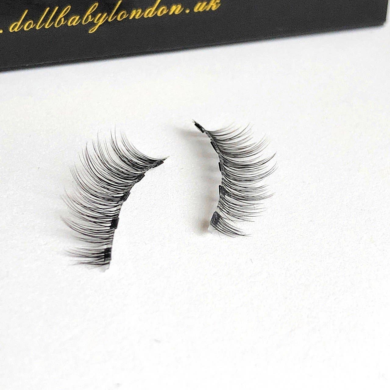 Dollbaby London Lashes - Vendita all'ingrosso Ciglia finte - Ciglia magnetiche Paris - Le più leggere e naturali5