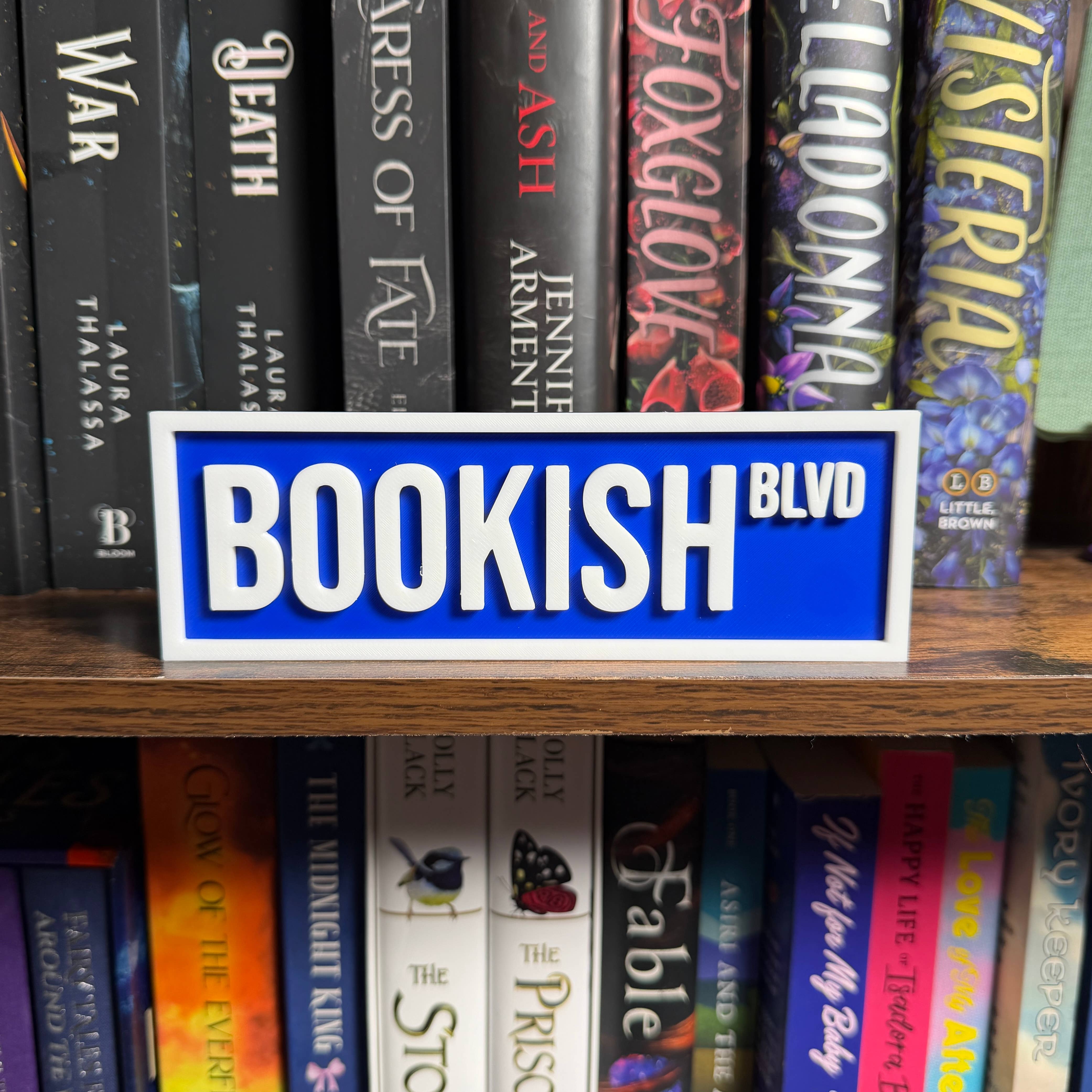 The Crafted Nook - Vente Pancarte - Enseigne de rue littéraire | Décoration d'étagère3