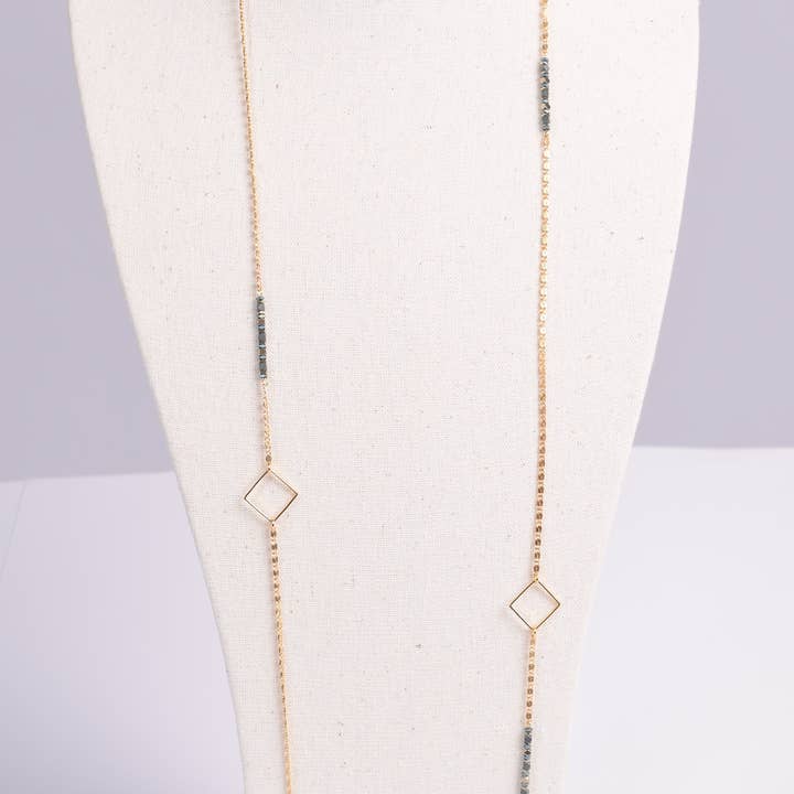 AVA LANG HALSKÆDE for engroshandel hos Mademoiselle Boetia