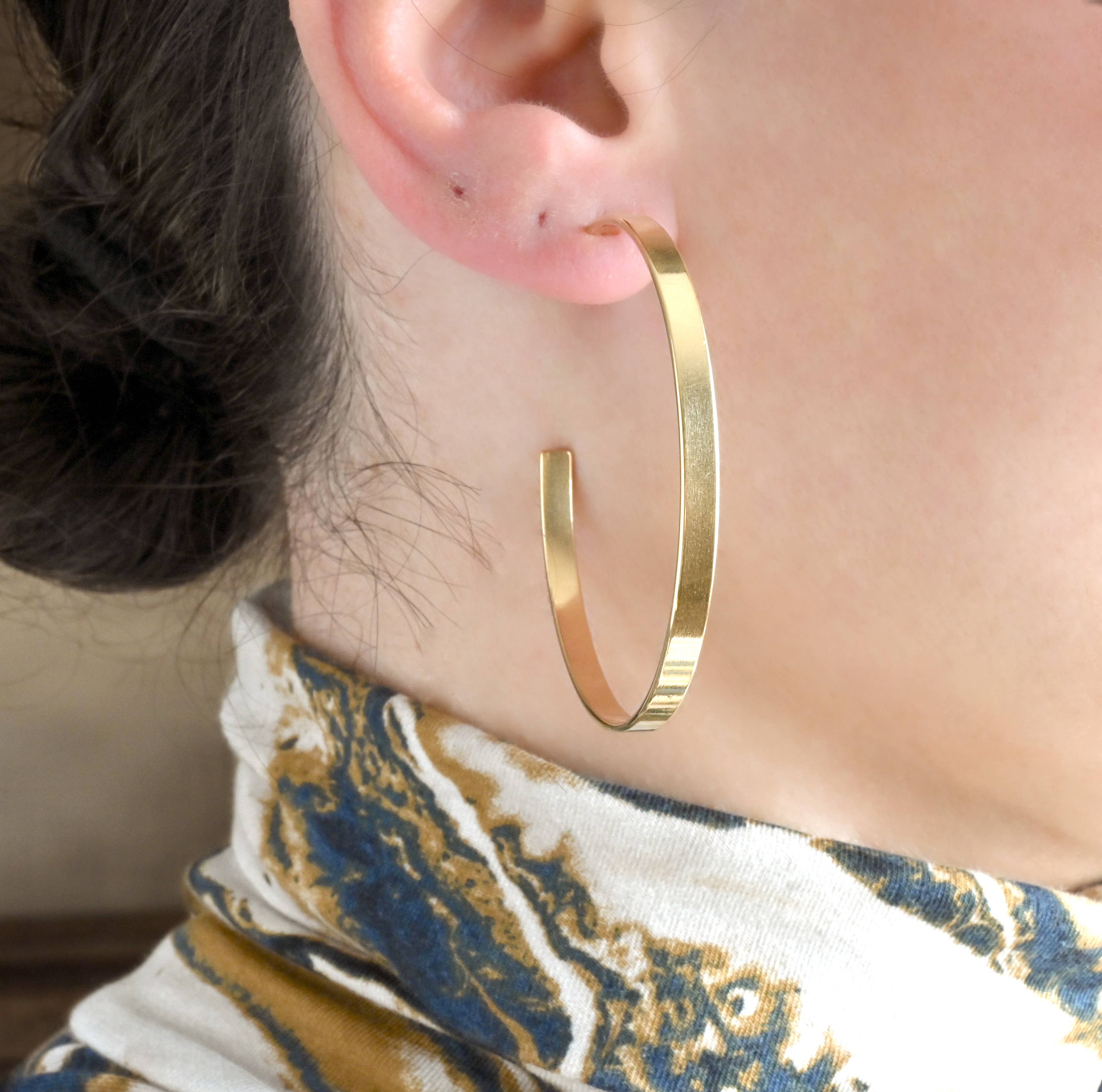 Blueyejewelry – Brincos de argola por atacado – Brincos grandes de argola achatada - 55 mm em aço inoxidável dourado8