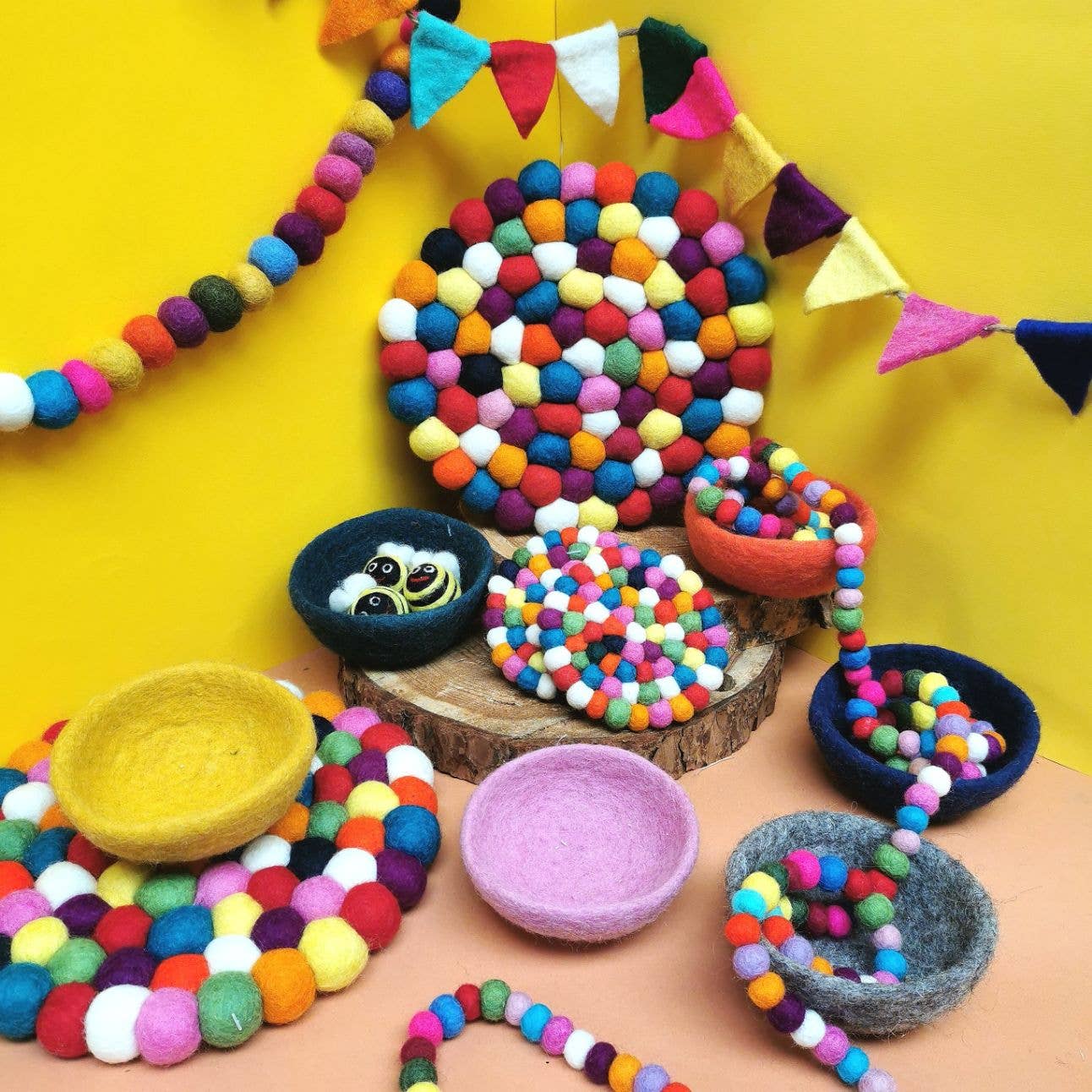 Felt So Good - Vente Fanion/guirlande - Guirlande à bulles multicolores en feutre biodégradable fait main3