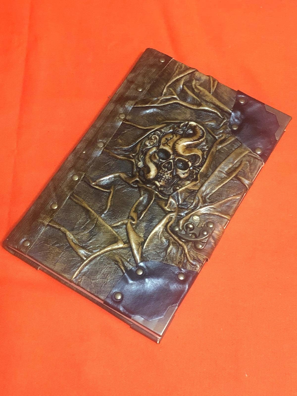ML Marcaleather – wholesale Journal/diary – Pirate Skull Leather Journal Vintage Color Gothic1