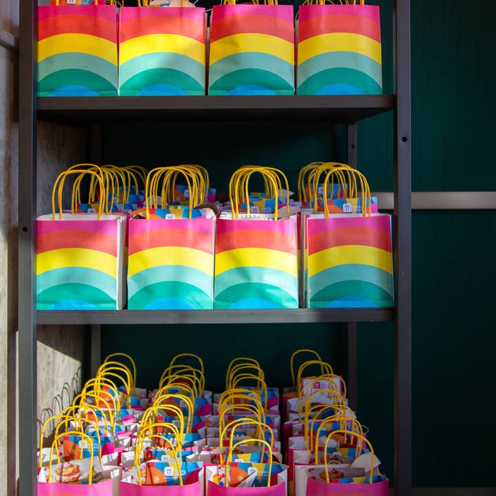 Talking Tables UK – wholesale Party favour bag/box – Rainbow Party Bags | 8 Pack |6