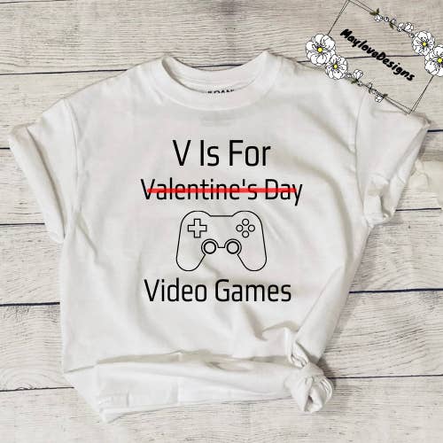 V est destiné aux jeux vidéo pour la vente par MayloveDesigns