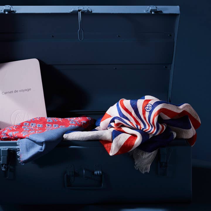 AV08 PARIS - Wholesale Scarf - Unisex - BLUE WHITE RED NAVACELLES SCARF – TRICOLOR PRINT LINEN7