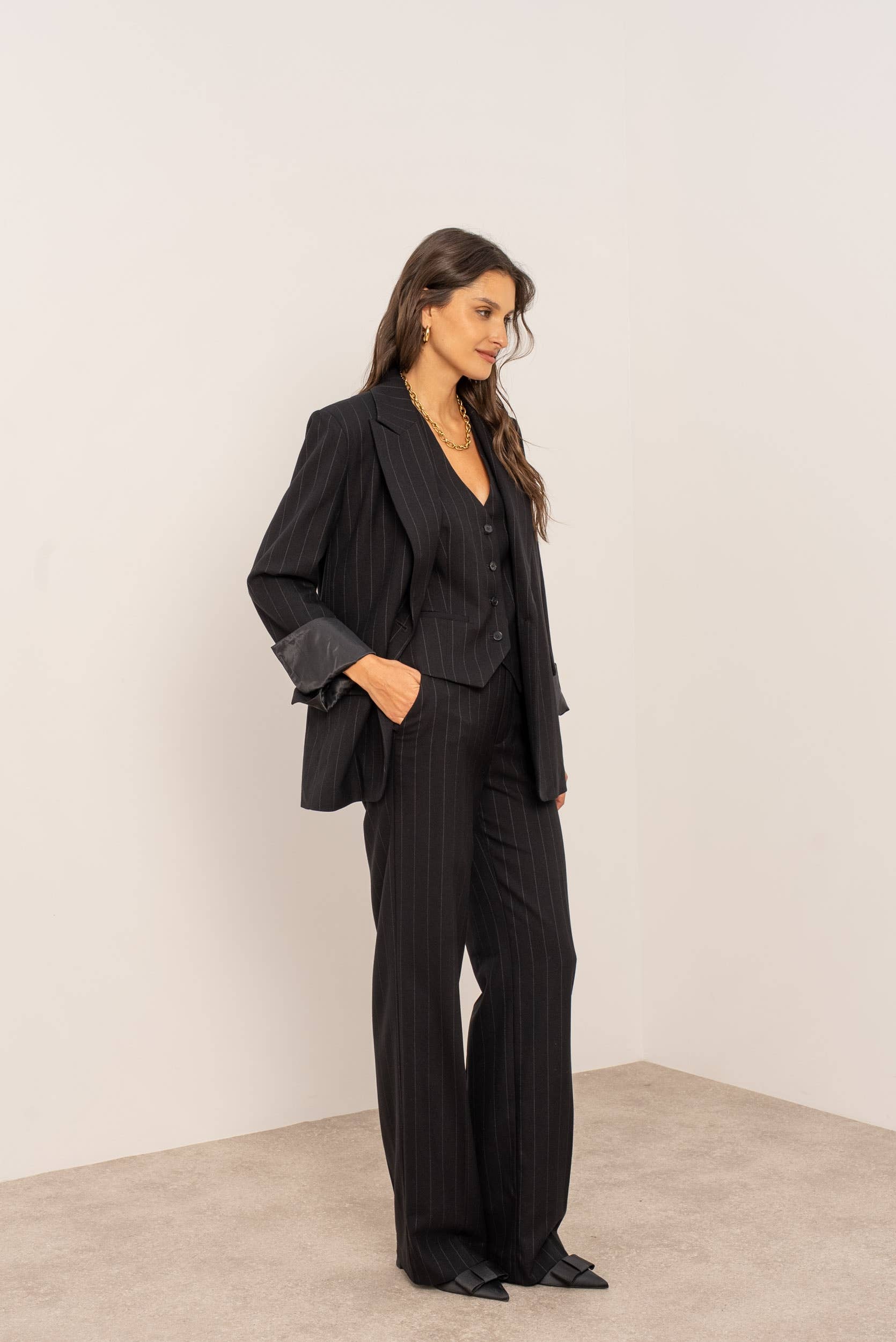 Attentif Paris - Wholesale Blazer - Women's - Oversized pinstripe blazer17