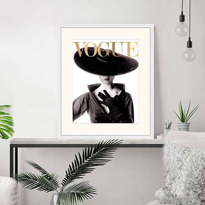 Weiss Vogue-Coverbild als Wandkunstdruck mit Rahmen für den Großhandel auf Faire8