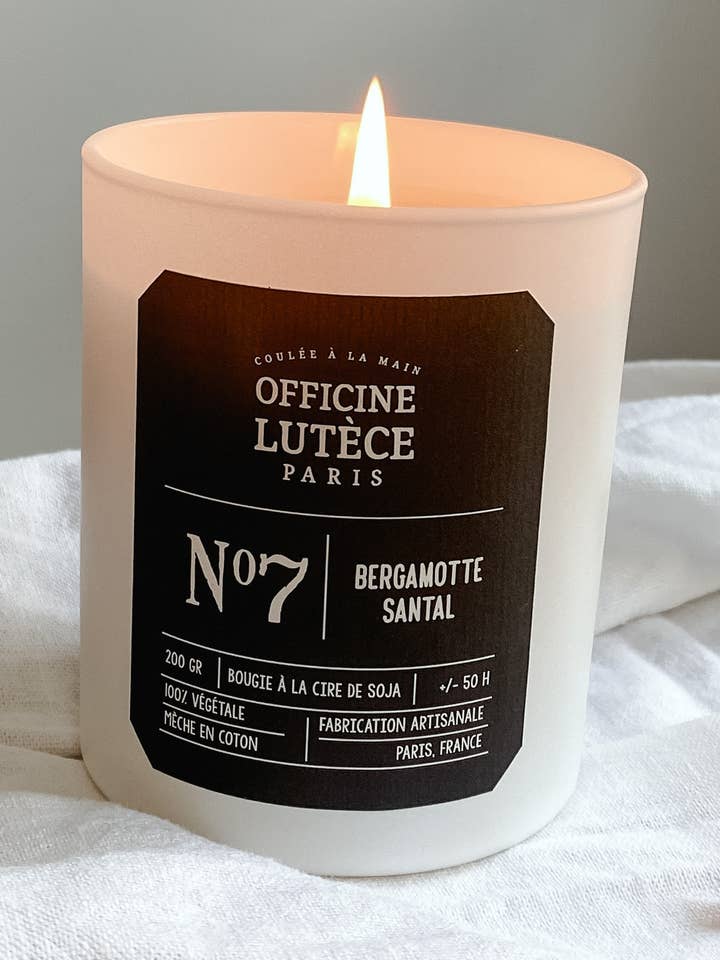 Bergamot Sandalwood Scented Candle Nº7 for wholesale by Officine Lutèce