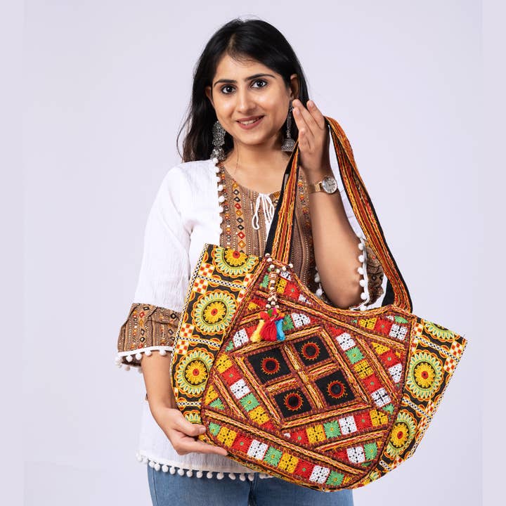 Bolso Tote Étnico Bordado de Diseño Vibrante para venta al por mayor de VIRATRA ART DECOR