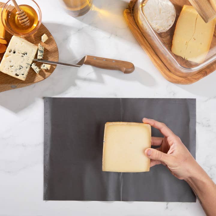 Formaticum - Wholesale Food Storage Wrap/Bag - Reusable Cheese Storage Sheets - Case of 209