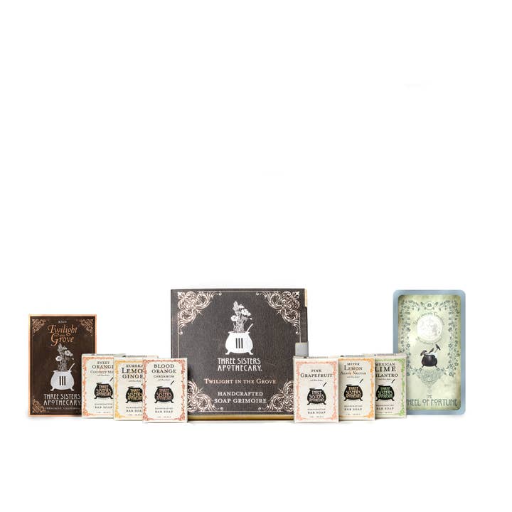 Coffret Cadeau de Mini Savons Grimoires de Savon pour la vente par Soap Cauldron