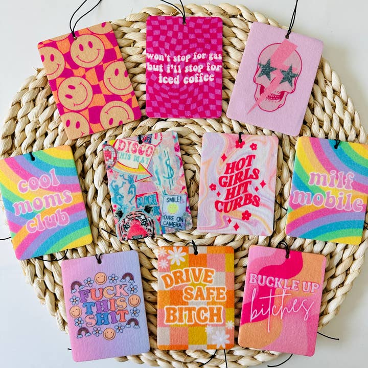 Bizzz Designs - Vendita all'ingrosso Deodorante per auto - Donna - Caramelle fresche in feltro a tema Sassy (Air Freshies) | set di 10