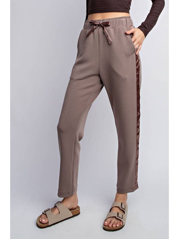 Sunday Morning - Wholesale Lounge Sweatpants/Joggers - Women's - P146237 Straight Leg Jogger with Side Satin Detail4