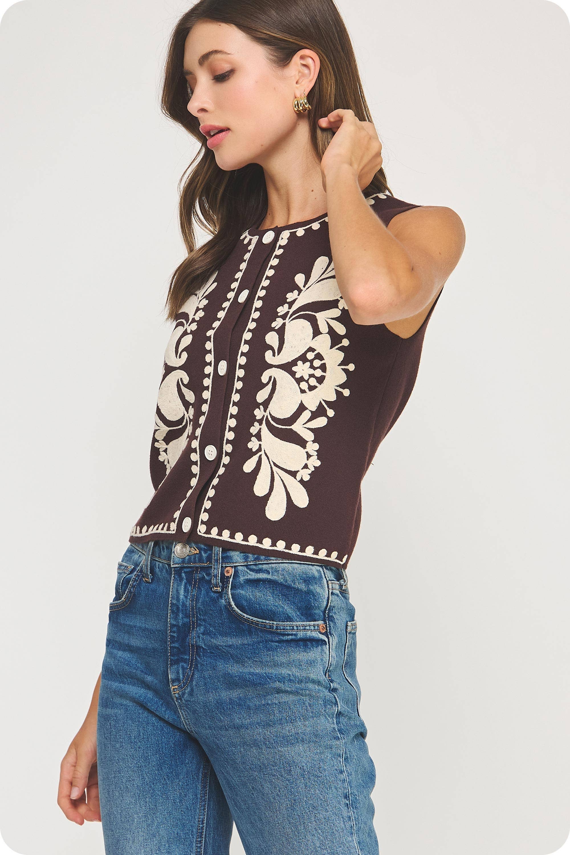 Strut & Bolt - Venta al por mayor Chaleco de abrigo - Mujer - Top sin mangas de punto con bordado floral17