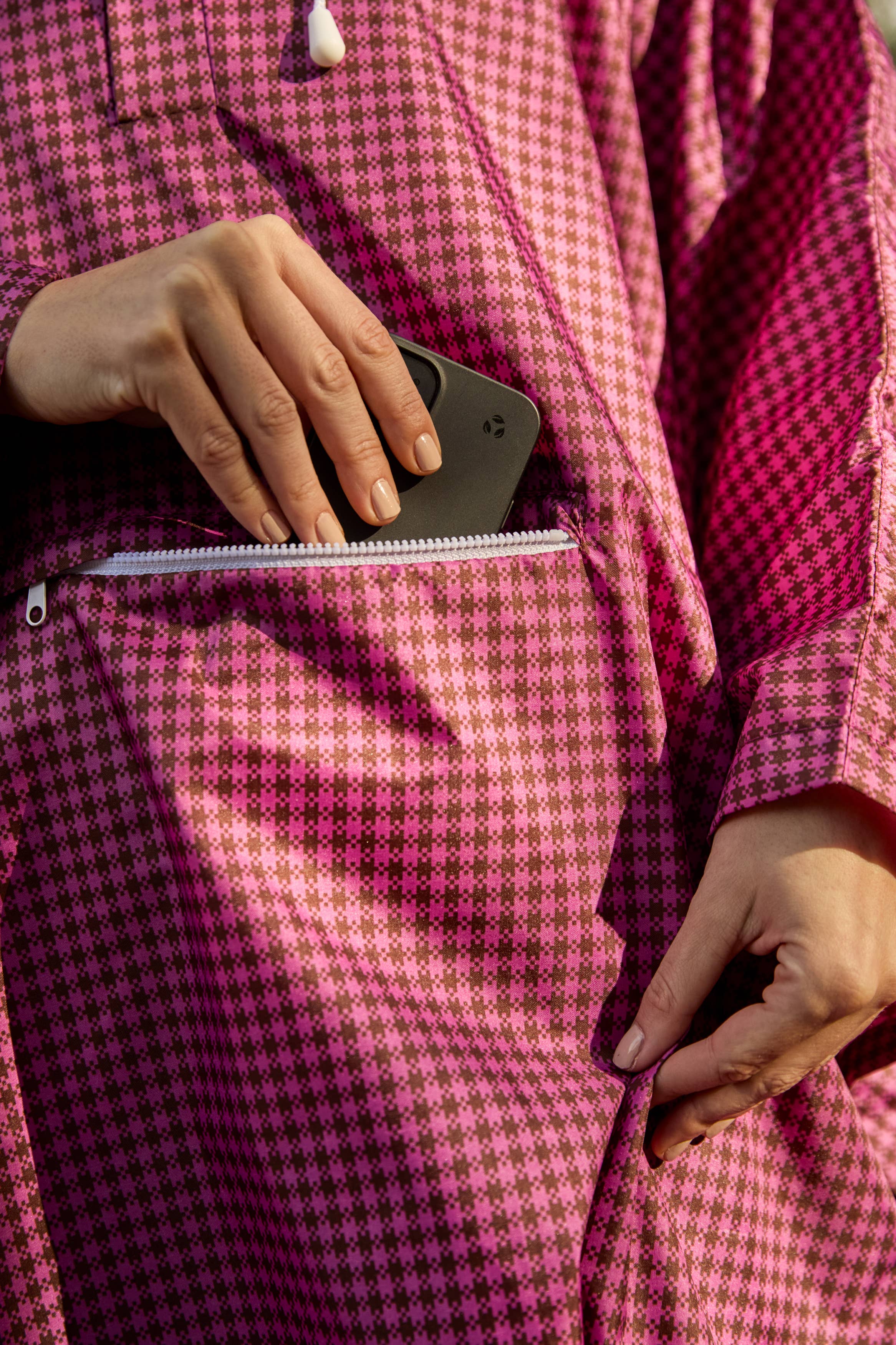 Clima Umbrellas - Wholesale Poncho - Women's - CLIMA C-Collection “Tartan” Foldable Waterproof Poncho10