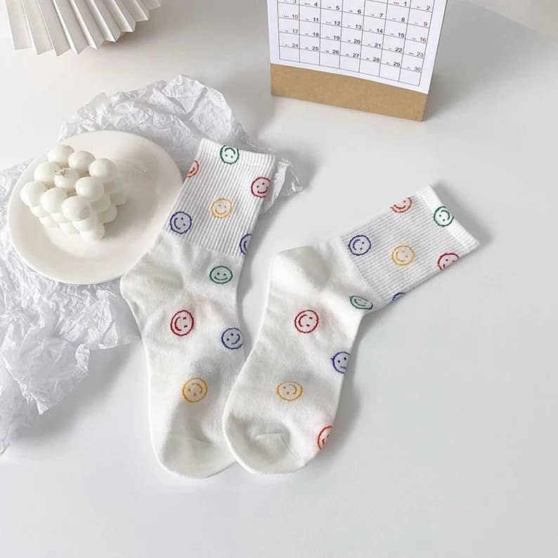 Weavey Studio – wholesale Socks – Unisex – Happy Smiley Face Socks (High Ankle)5