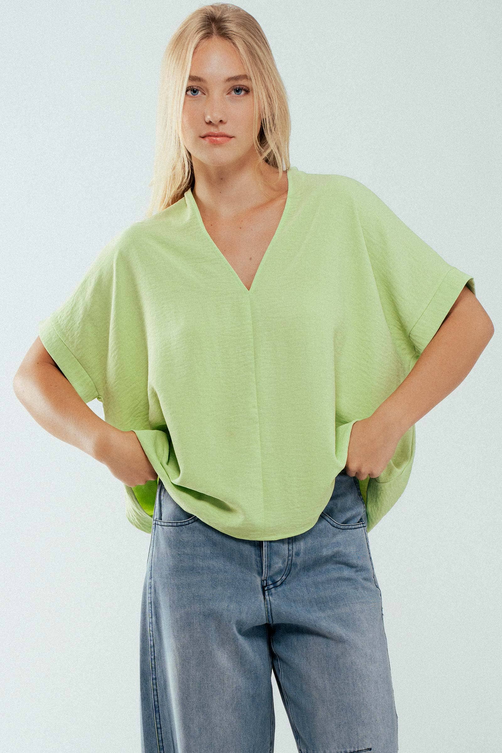 Urban Daizy - Vente T-shirt – femme - Haut à col en V Breezy Airflow-SS30