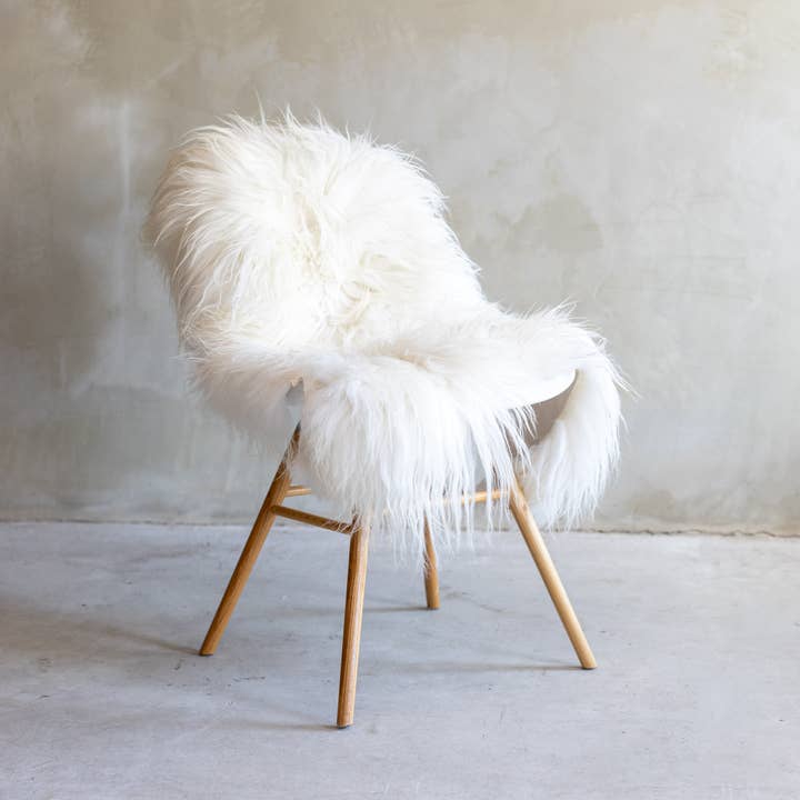 Van Buren - Wholesale Throw Blanket - Icelandic sheepskin white