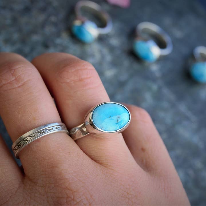 Anel T53 - prata esterlina cravejada com turquesa por atacado de RoxyLab