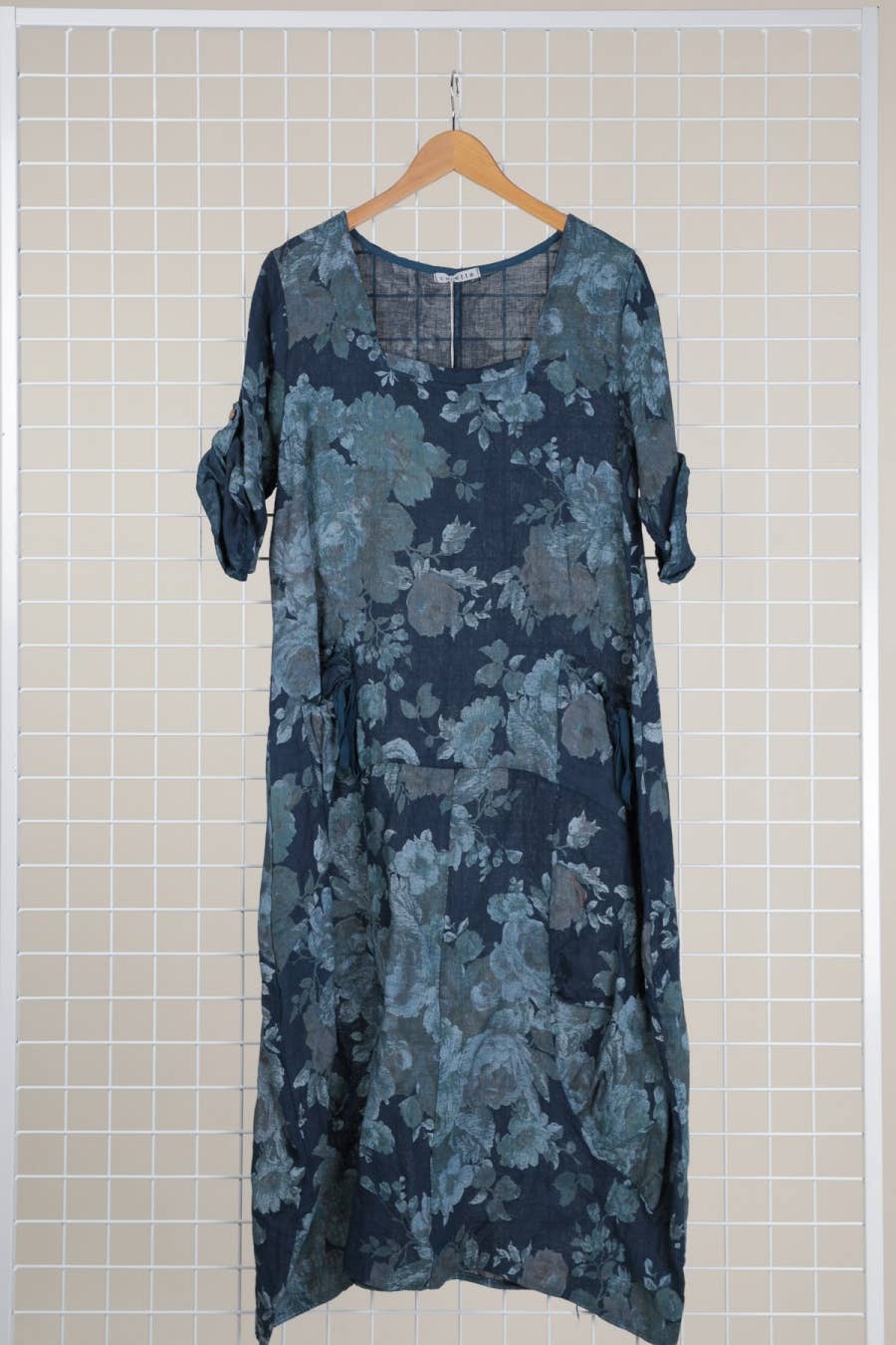 la maison des fibres naturelles – Großhandel Kleid – Damen – Leinenkleid mit floralem Muster, 100 % Leinen, Modell 6796711