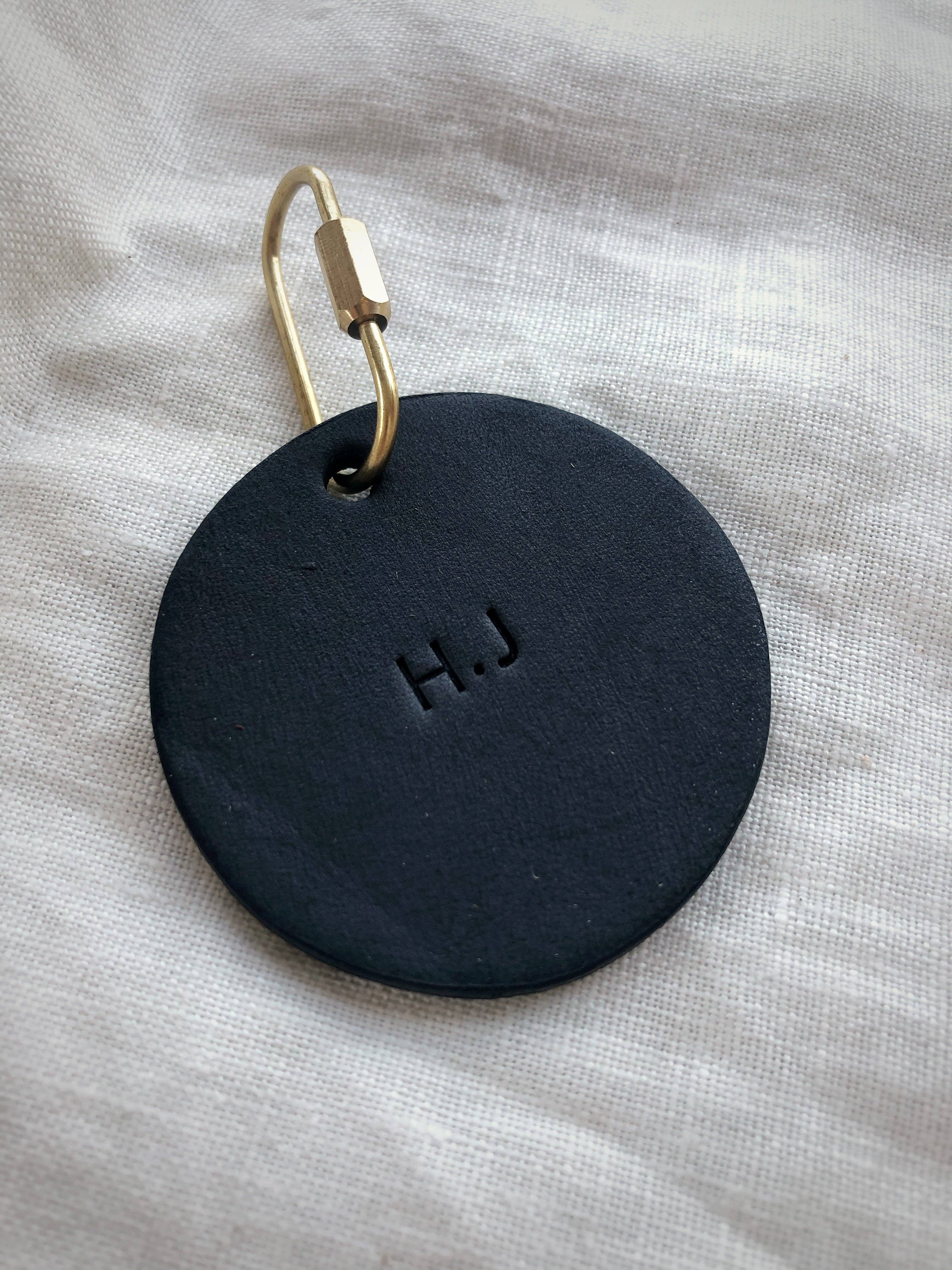 Tamboon Leather Co - Wholesale Keychain - Unisex - Personalised Round Leather Key Tag0