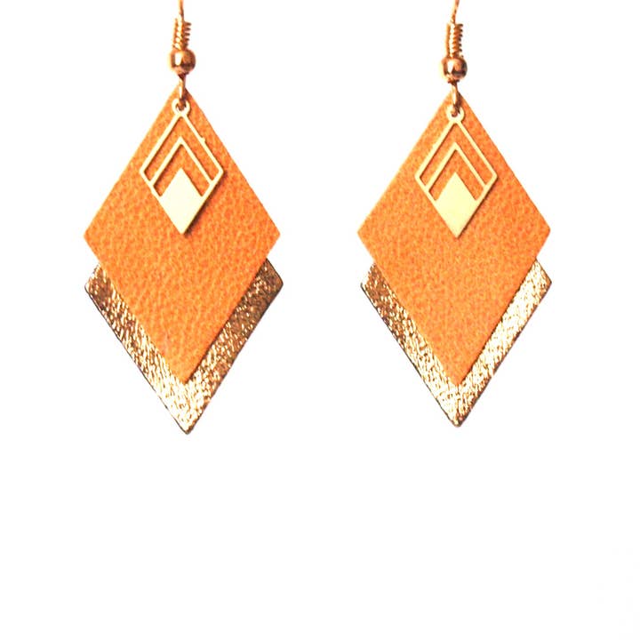 Boucles d’oreilles graphiques en cuir LYA pour la vente par "By Nat M."