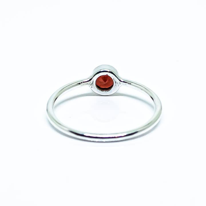 Quasar Gems USA - Wholesale Single Stone/Solitaire Ring - Garnet Sterling Silver Ring Round2