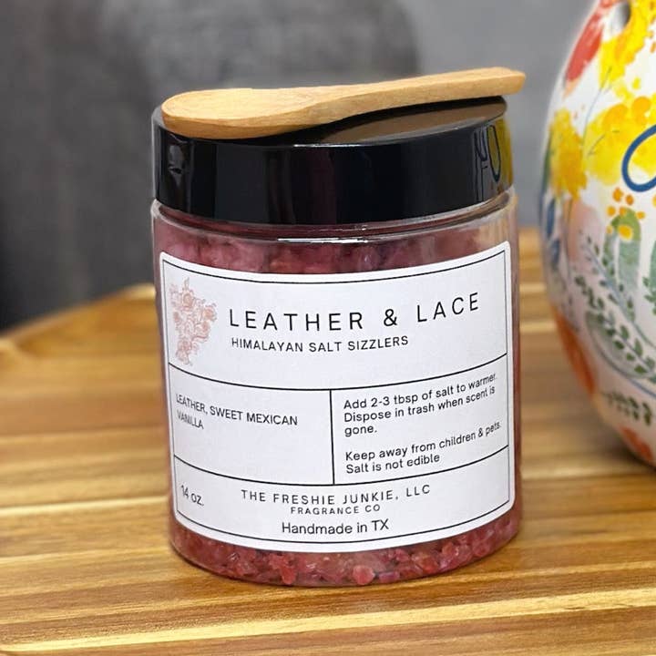 Läder & Spets Salt Sizzlers för wholesale av The Freshie Junkie, LLC