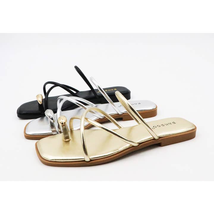 Mars Sky Shoes Wholesale - Wholesale Sandals - Women's - Bamboo HINT-91 Crisscross Strap Ring Toe Flat Beach Sandals