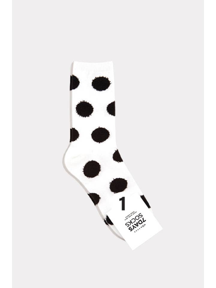 7DAYSSOCKS - Wholesale Socks - Women's - Women's Crew Fuzzy Dot Socks