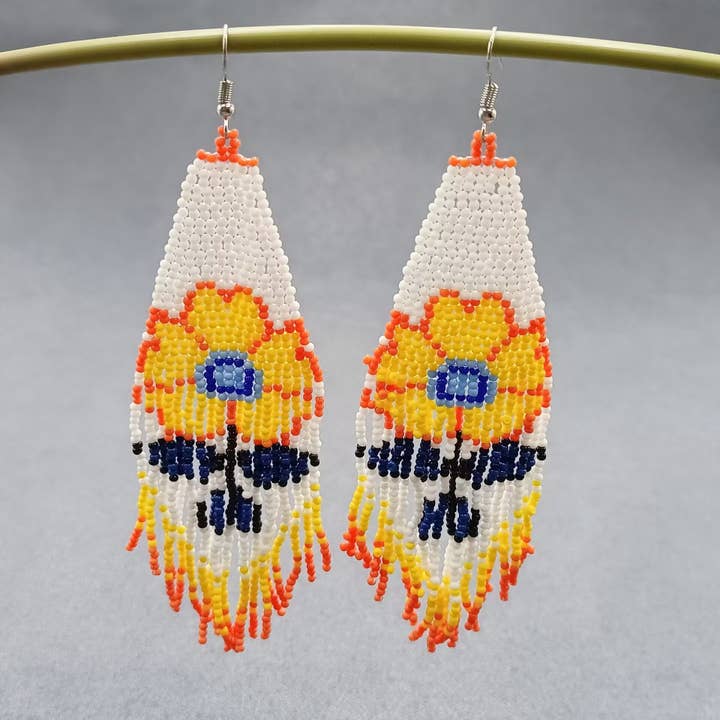Mio Queena - Wholesale Tassel Earrings - Flower Pattern Seed Beads Fringe Earrings - SB8