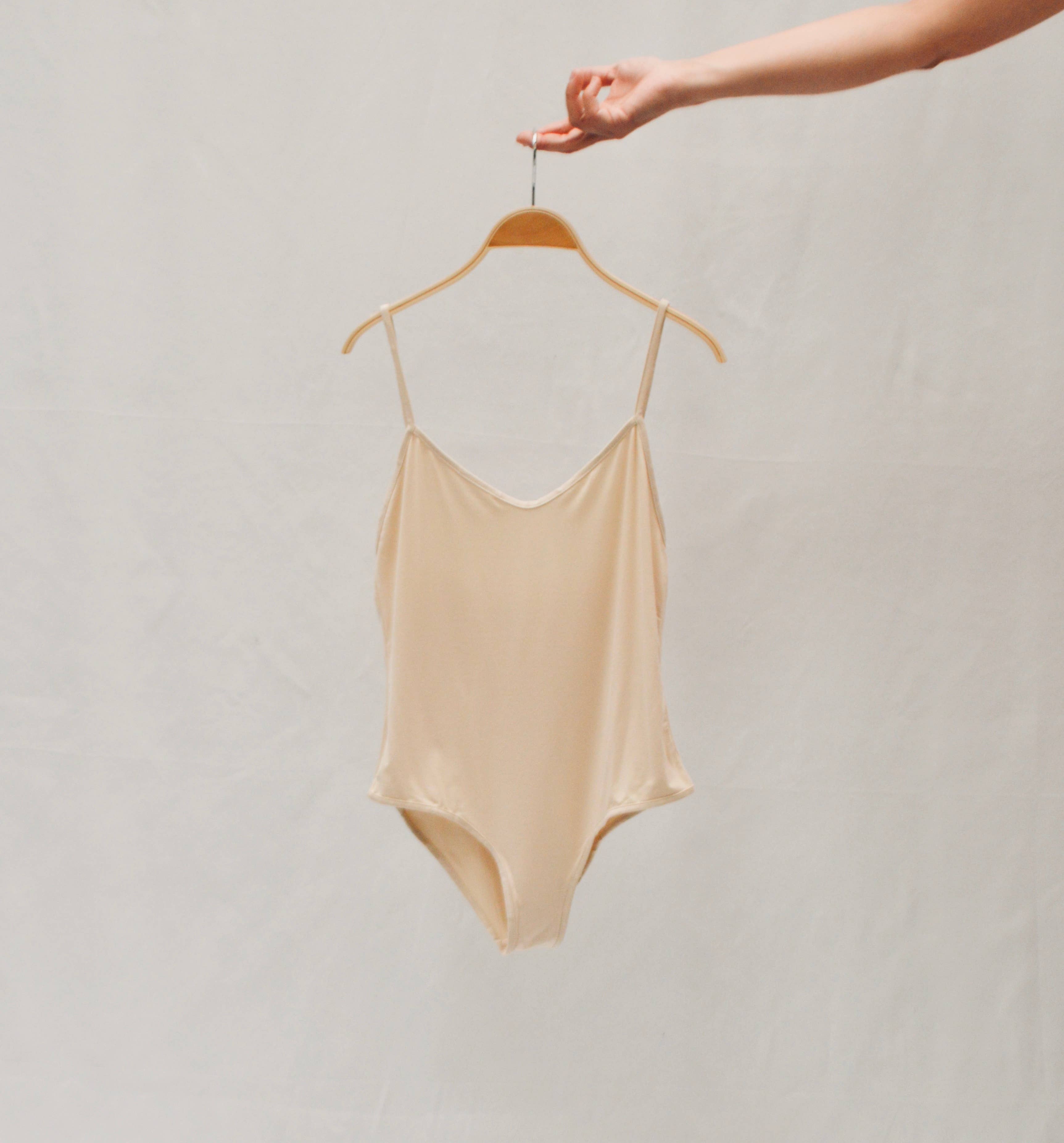 ALMA BASICS - Venta al por mayor Bañador - Mujer - Body cómodo GEORGIA con tirantes finos0