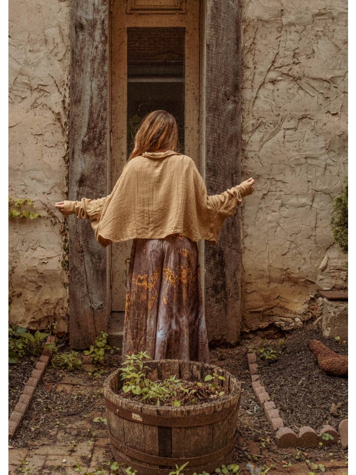 Gardenbelle Shop - Wholesale Shirt Jacket/Shacket - Women's - Beachy Boho Bamboo Cropped Shacket, Button Cover Layer