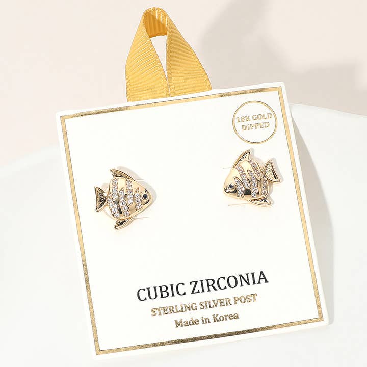 18K Goud Vergulde CZ Steen Bezaaide Vis Oorstekers voor wholesale door Sensibling Corp.