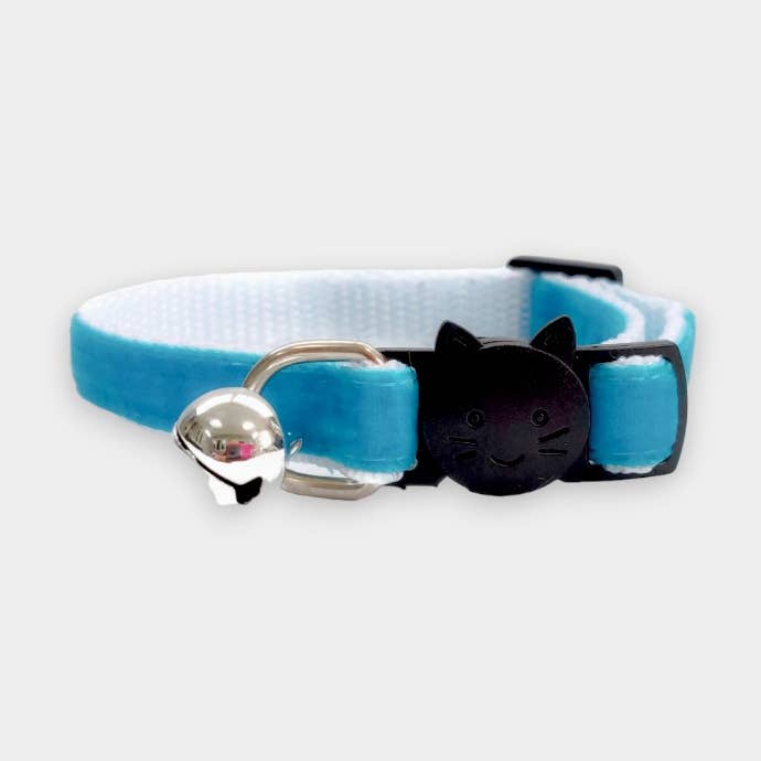 Collier pour chat en velours turquoise pour la vente par Zacal Cat Collars