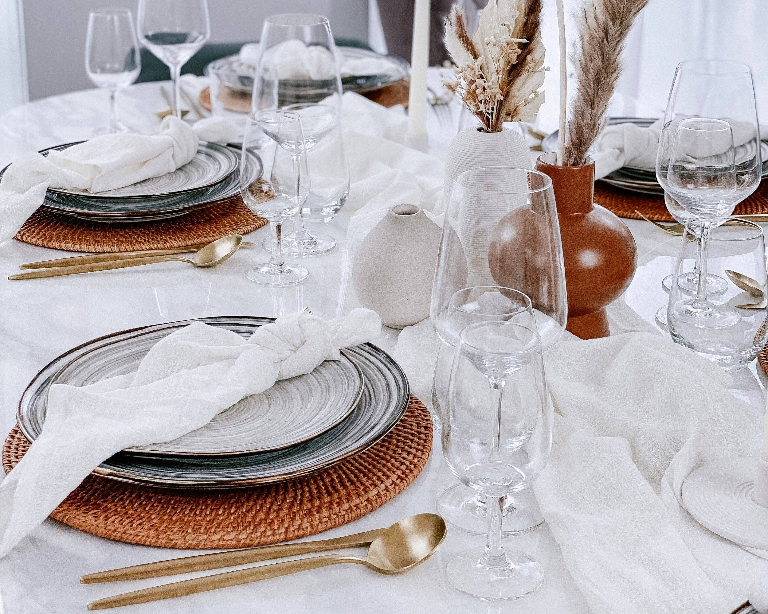 What a Host Home - Vente Sets de table - Ensemble de 4 sets de table ronds en rotin Hera3